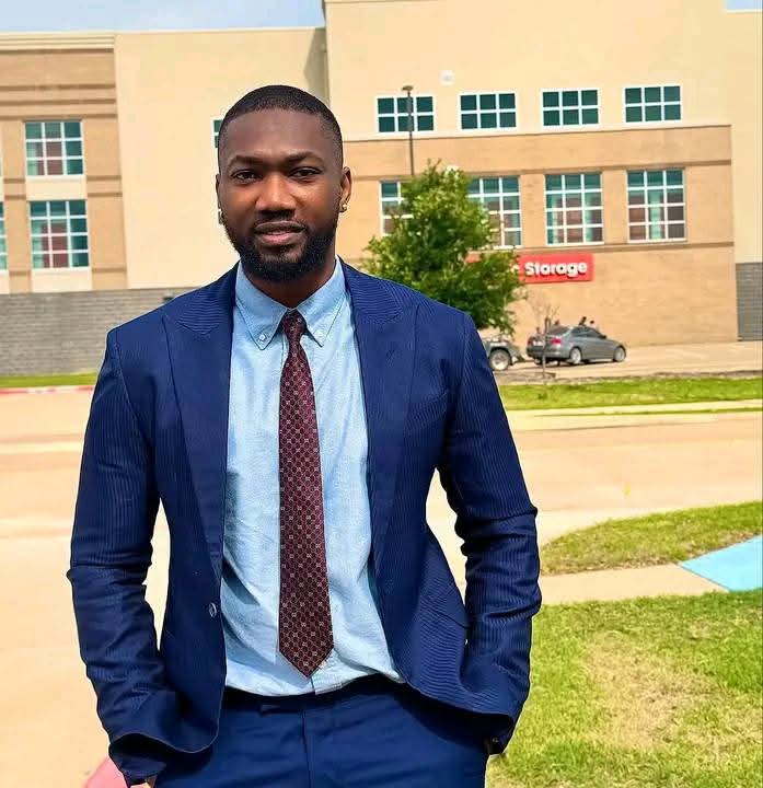 Jubilation as Bbnaija Deji become Citizen of U.S.