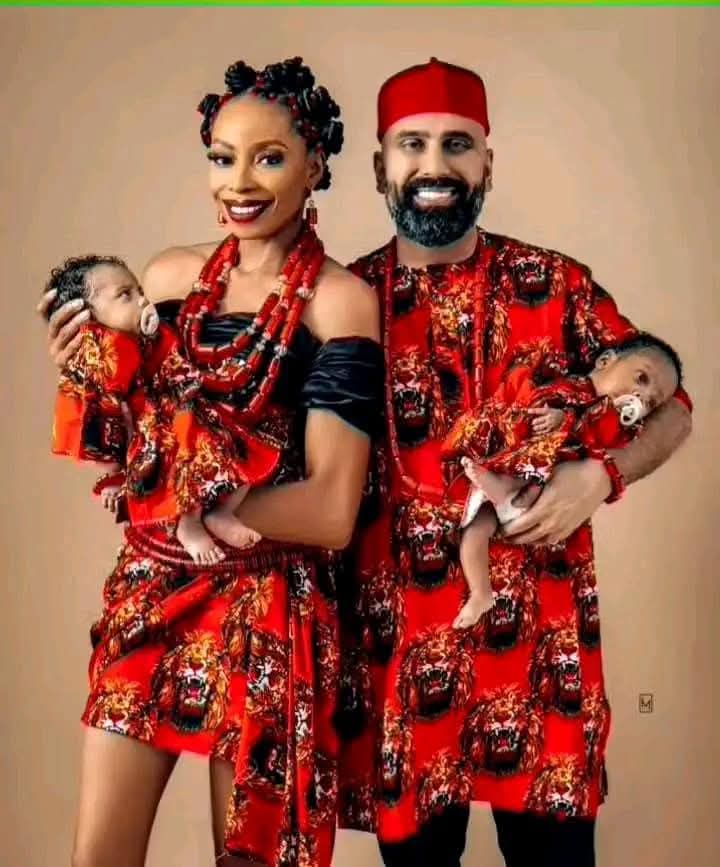 Couple gives birth to twin after years of waiting  