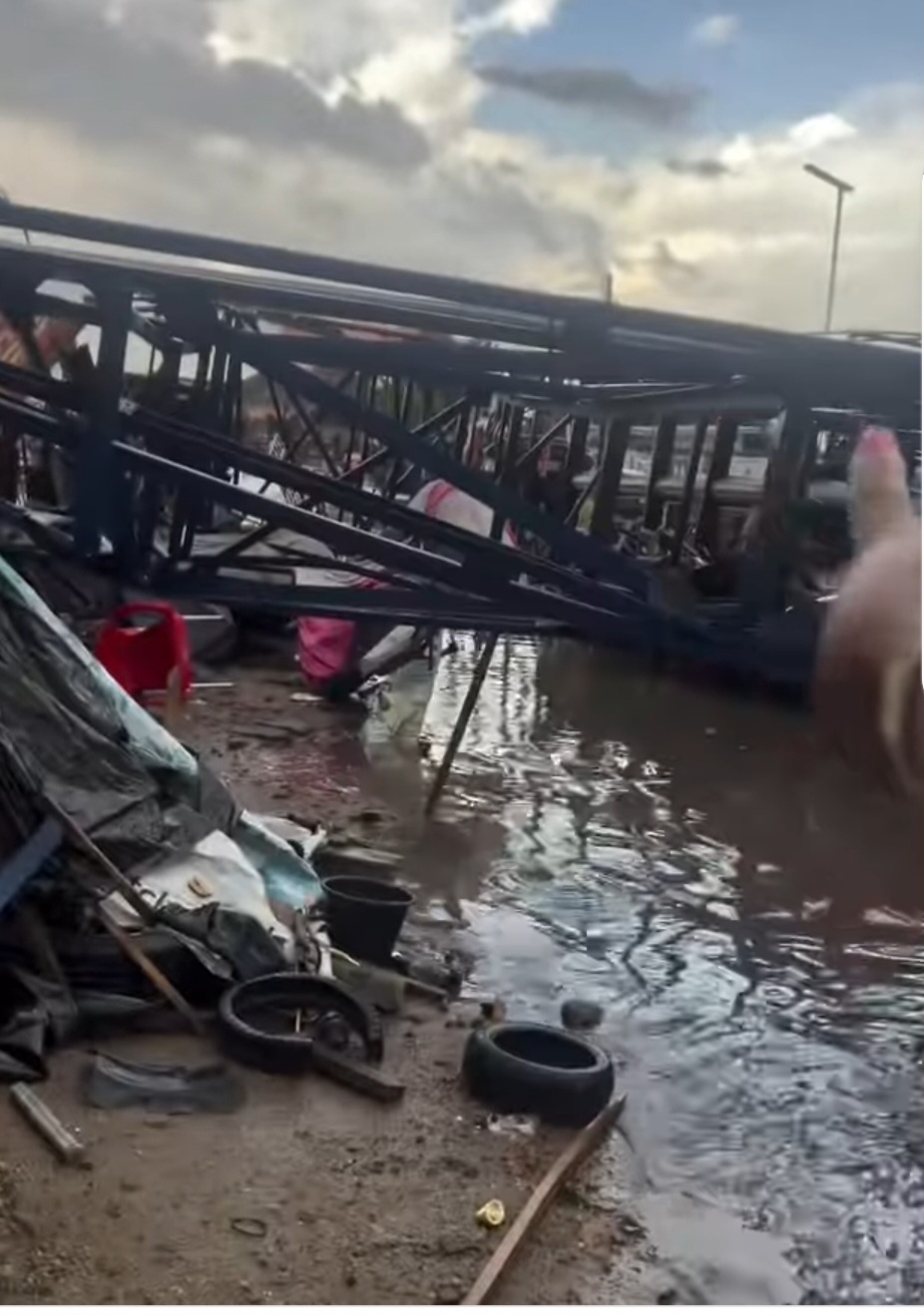 Sad: Iron Billboard kills many in Abia State.