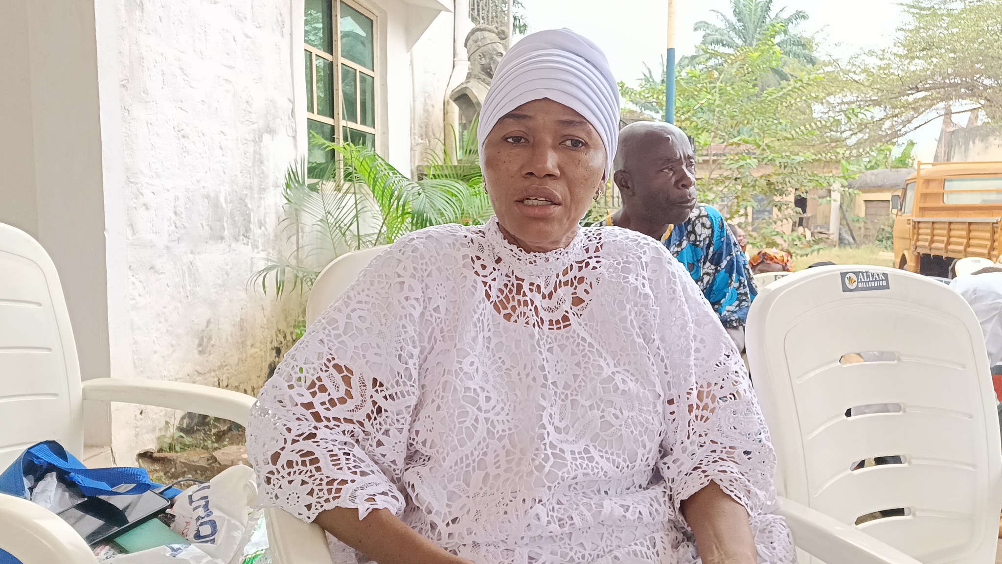 Woman  buries her husband after family fight.