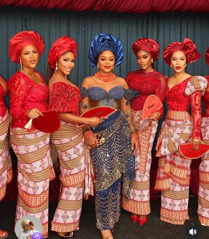 Former Bbnaija house mate attend their Managers wedding. 