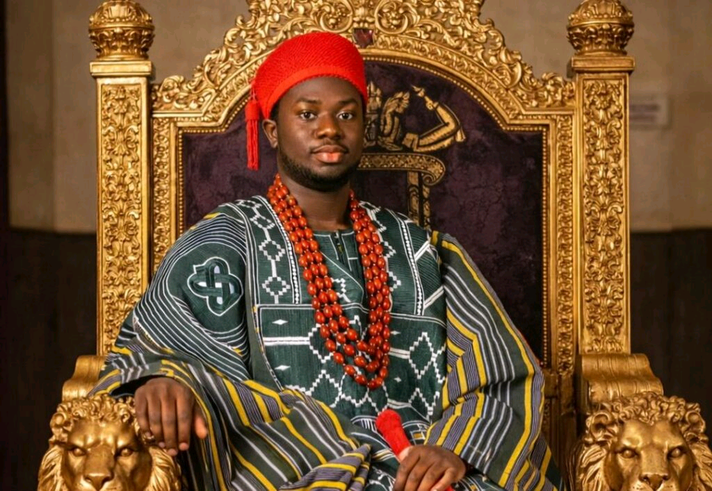 Drama as young Yoruba Monarch warn public.