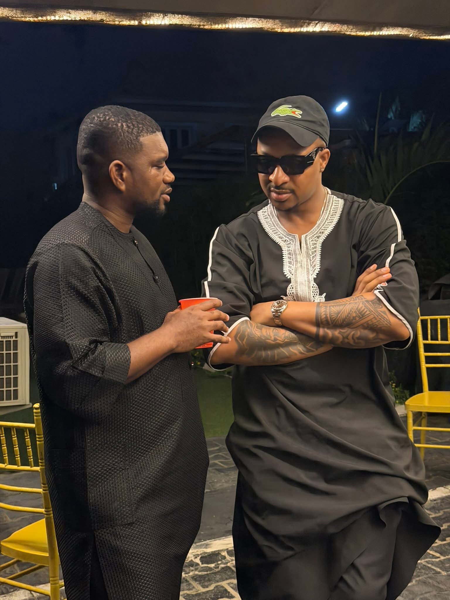 Content creator,  MC Mbakara visits Alex Ekubo's best friend. 